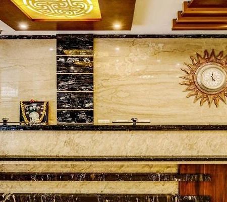 Hotel U.T.Elegance Бенґалуру Екстер'єр фото
