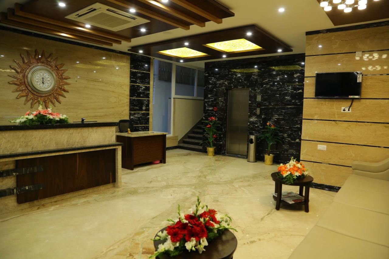 Hotel U.T.Elegance Бенґалуру Екстер'єр фото